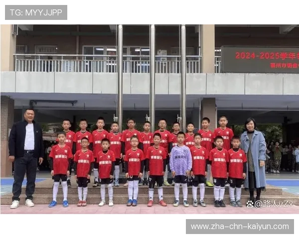 足球俱乐部在青训中建立学业辅导、升学规划与职业过渡通道，足球俱乐部青训招生2021